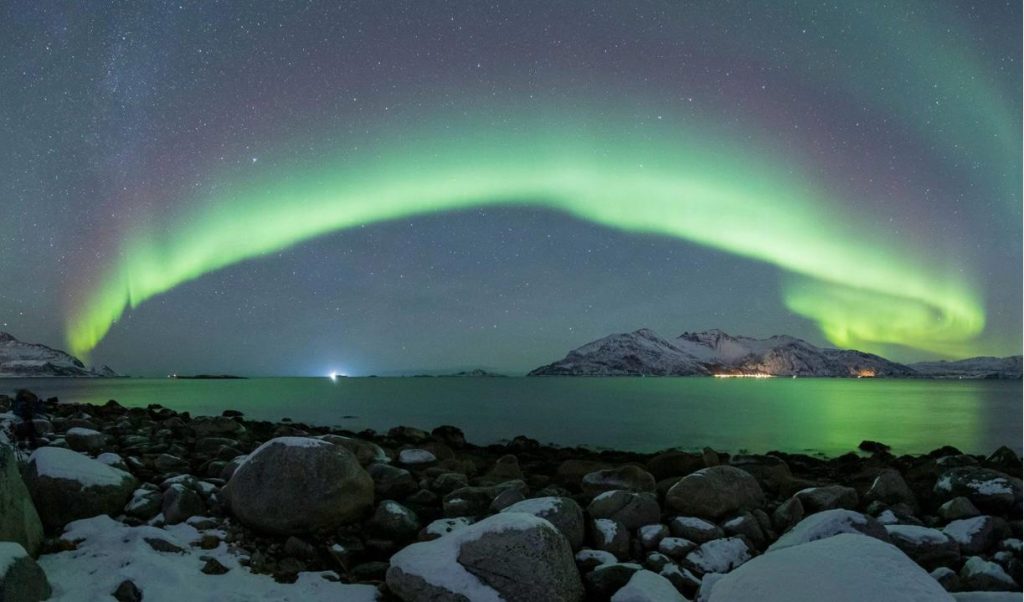 viaje en grupo auroras boreales en noruega